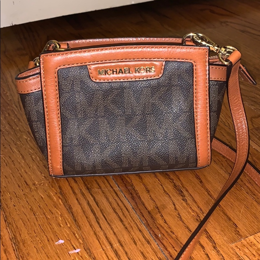 Michael Kors cross body bag
